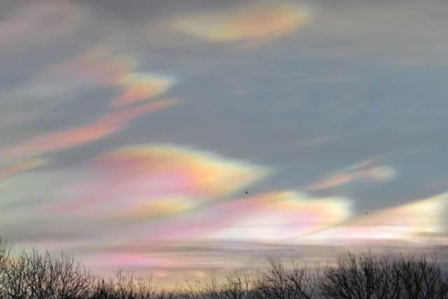 Nacreous clouds over Binbrook by Kate Collins EMN-160202-130513001