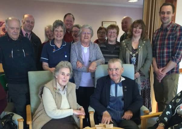 A new Dementia Support Group has started in Alford. Pictured are volunteers and guests at the first meeting. ANL-160302-162542001