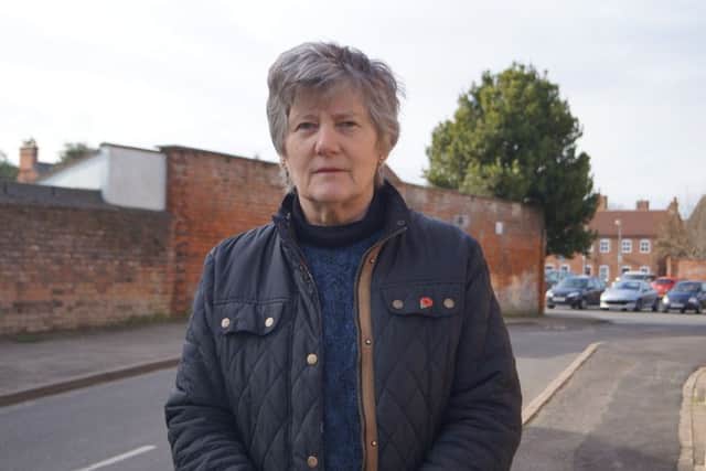 Muriel Smith EMN-160215-084206001