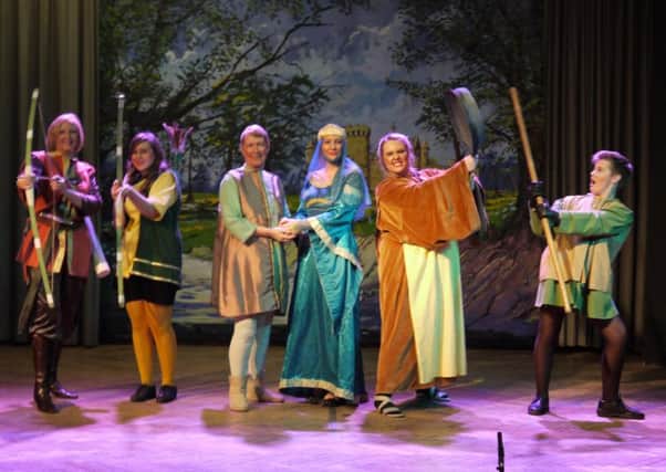 Members of the cast of Robin Hood and the Lady who lives in a Shoe. ANL-160222-095811001