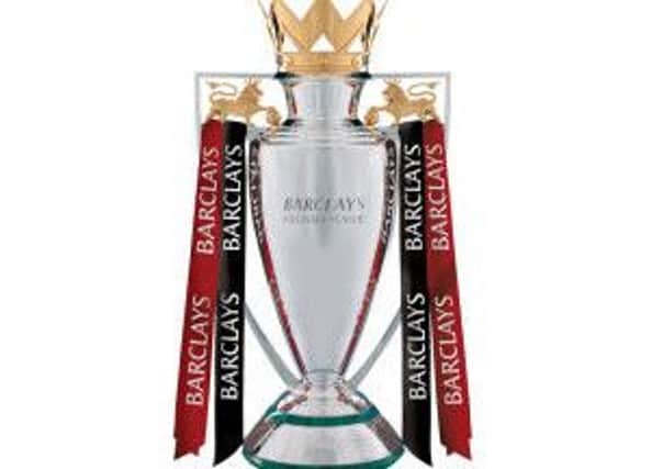 Premier League Trophy. EMN-160222-112840002