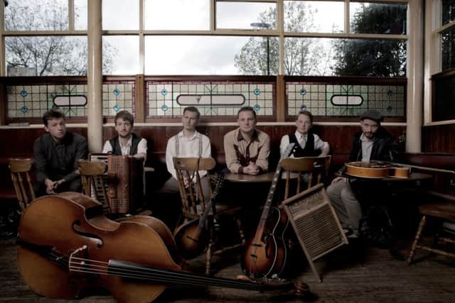 Rob Heron & The Tea Pad Orchestra EMN-160223-080452001