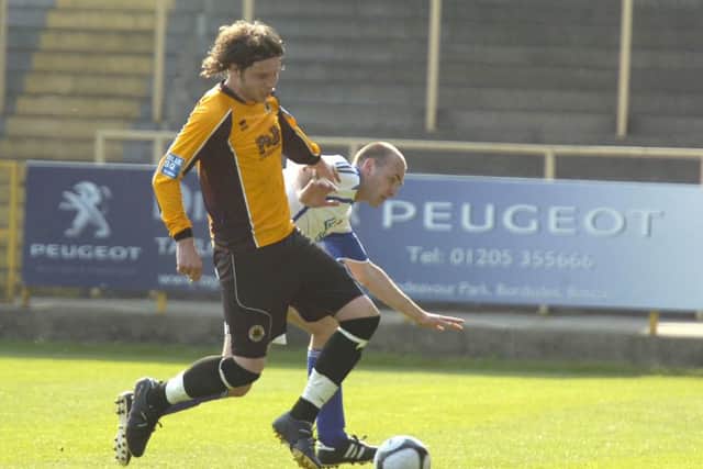 Boston United v Vauxhall Motors. ENGEMN00120130530091727