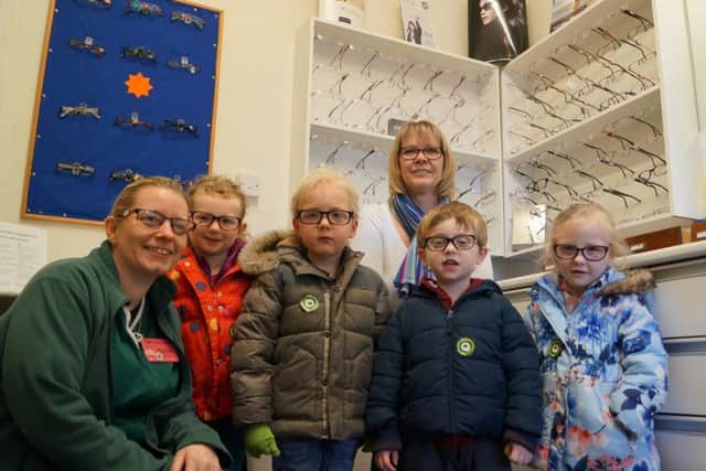 Children from Town and Country visited Greenwoods Opticians EMN-160315-151643001