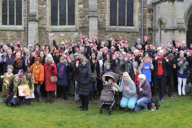 Over 200 people have pledged their support to welcome Syrian refugees to Lincolnshire.