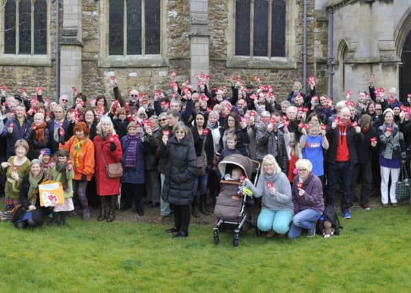 Over 200 people have pledged their support to welcome Syrian refugees to Lincolnshire.