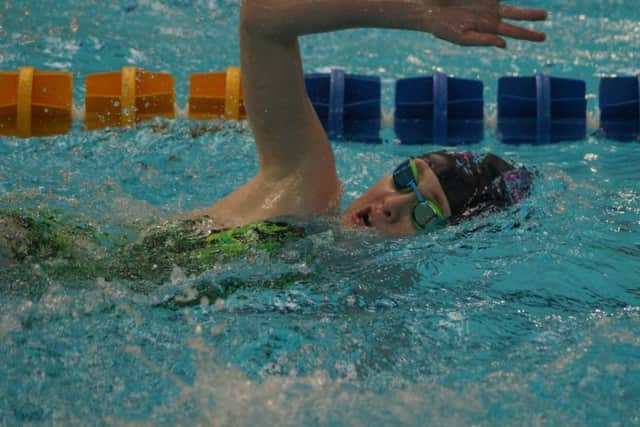 Lamara Sneddon took six seconds off her personal best EMN-160314-145157002