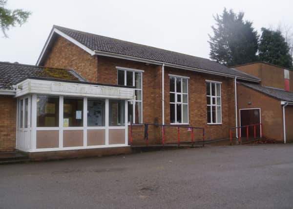 Wragby Town Hall EMN-160315-113618001