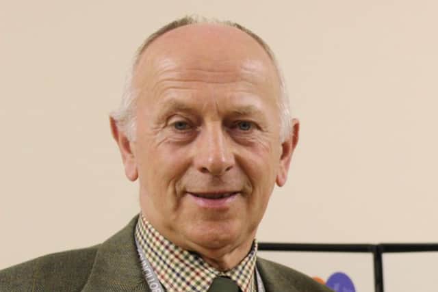 Jeff Summers EMN-160321-101800001