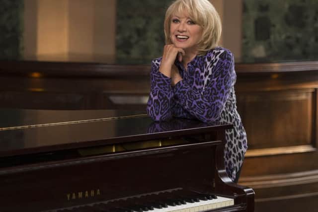 Elaine Paige
© Justin Downing/Sky Arts EMN-160329-104119001