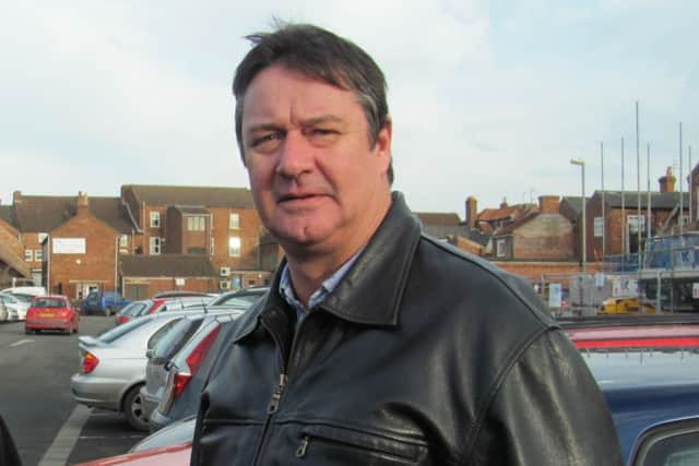 Rasen Mayor John Matthews EMN-160330-201647001