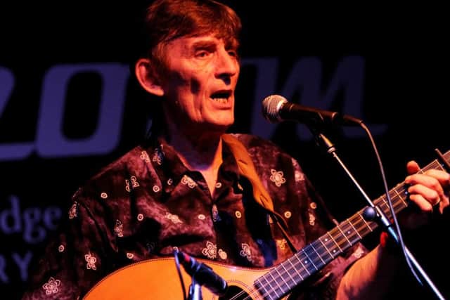 Pete Coe comes to Faldingworth EMN-161004-180015001