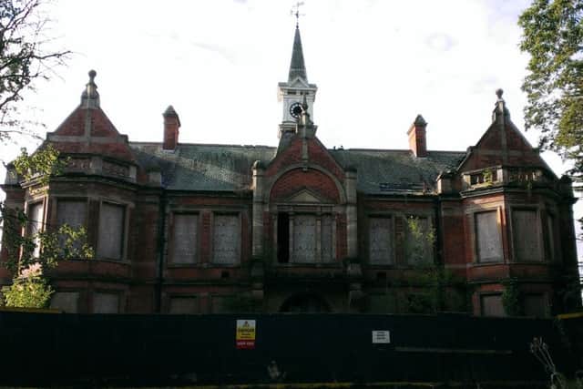 The old Rauceby Hospital at Greylees. EMN-160418-193659001