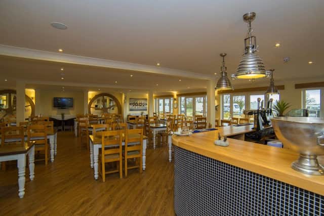 Caistor Lakes EMN-160422-091901001