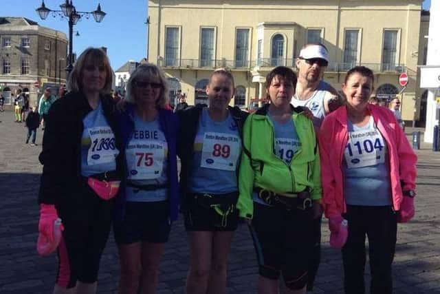 Mablethorpe Running Club members at the Boston Marathon EMN-160428-112214002