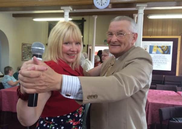 Singer Penny Lane with Les Osborne at the Singing Cafe in Burgh le Marsh ANL-160905-113847001