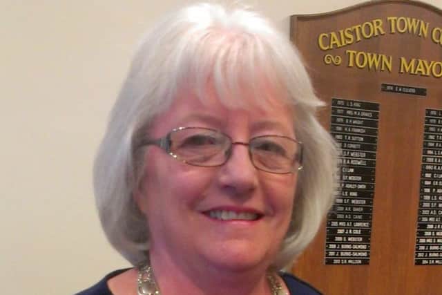 Carol Mackenzie EMN-160513-092354001