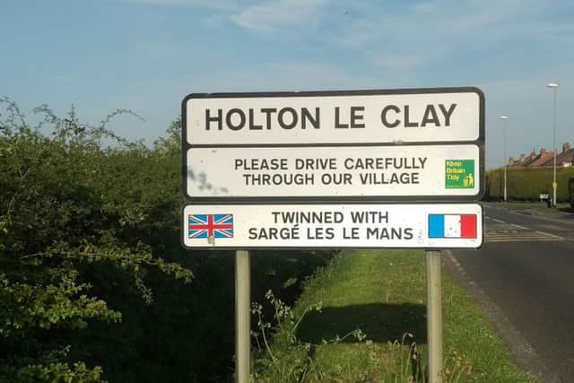 Holton le Clay.