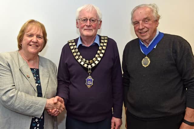 New Mayor for Horncastle EMN-161205-134801001