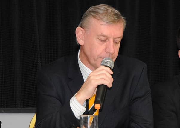David Newton. EMN-140313-140335001