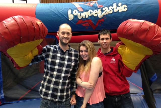 Boxing Bouncetastic EMN-160531-110600001