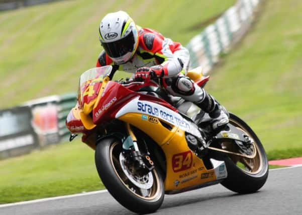 Aaron Silvester in action at Cadwell EMN-160606-120431002