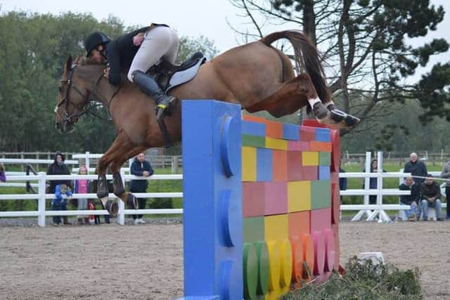 Joint winners Joss Williams and Sox. Picture: Laura Warmoth EMN-160106-174432002