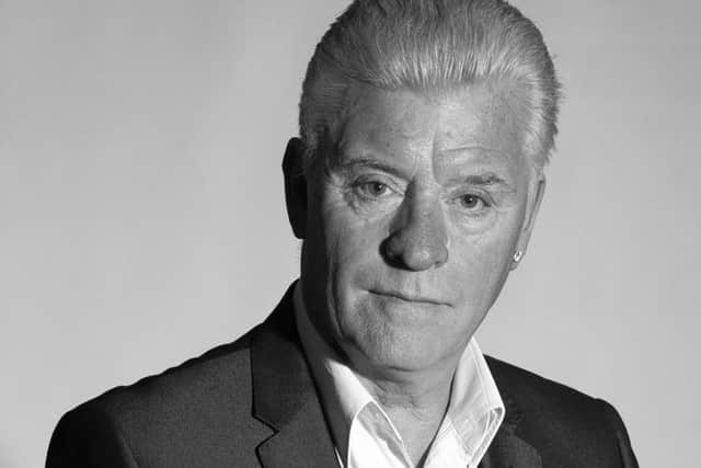 Derek Acorah EMN-160206-081712001