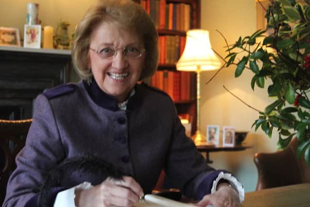 MARGARET DICKINSON EMN-160606-070843001