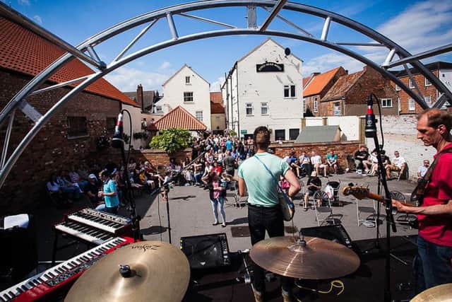 'Outside at the King's Head' will take place on June 25. JtaGuX61-SN2bwflSpRN
