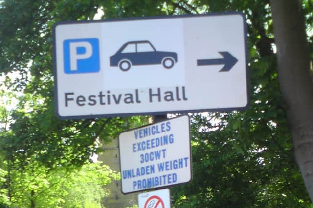 Market Rasen car park sign EMN-160613-140219001
