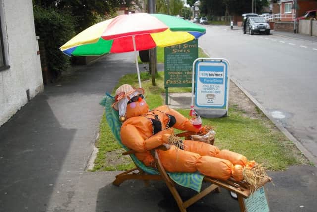 Scarecrows at Hibaldstow EMN-160617-171135001