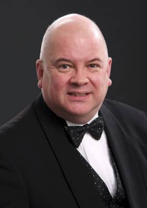 Barry Whitfield (Tux) EMN-160628-103815001
