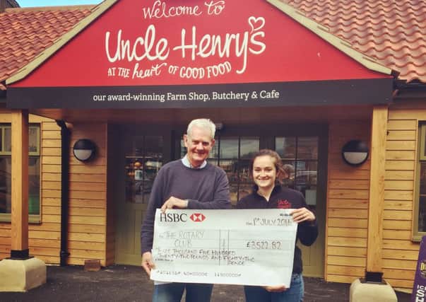 Record-breaking fundraising at Uncle Henry's EMN-160713-161810001