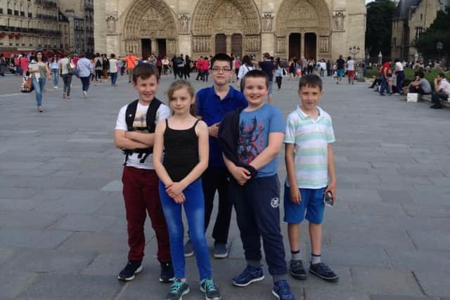 Young Legsby film-makers in Paris EMN-160719-061244001