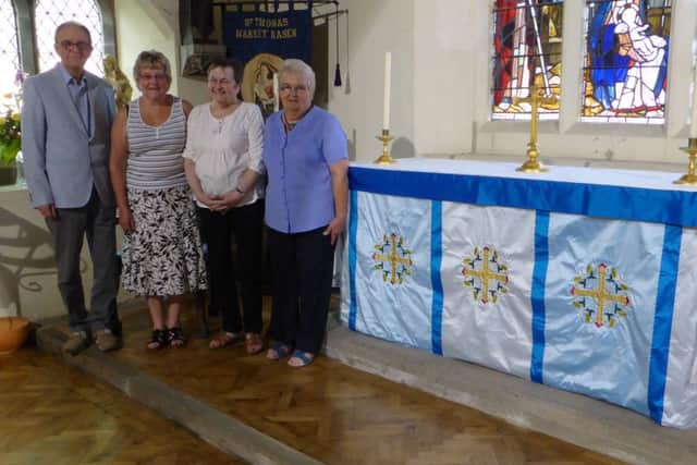 New altar frontal at St Thomas's Church EMN-160714-082741001