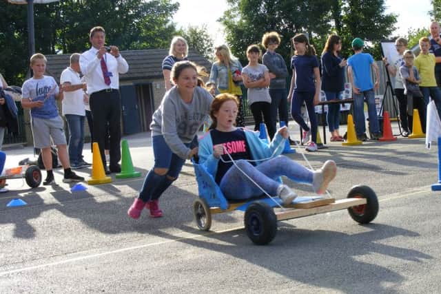 William Alvey School soapbox challenge. EMN-160722-123000001