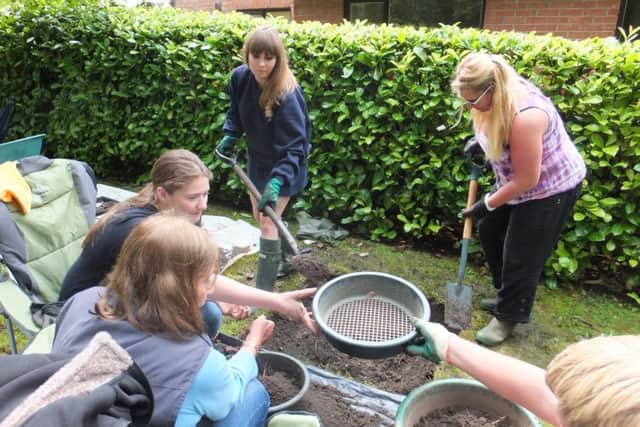 Get involved in a community archaeology dig in Heckington. EMN-160721-150437001