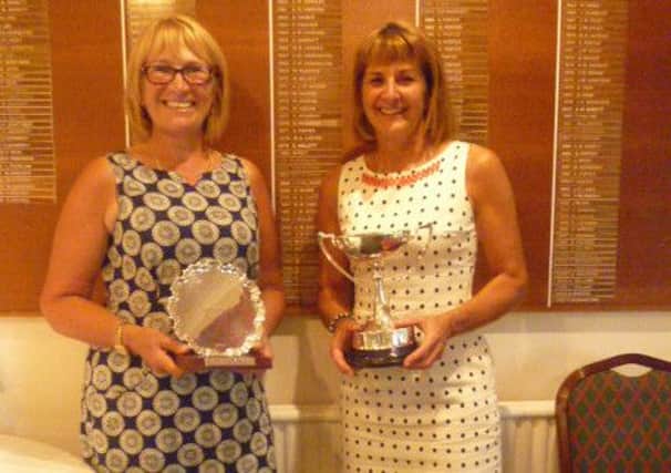Nett champion Sheilah Mitchell (left) and overall champion Bridget Holmes EMN-160725-100251002