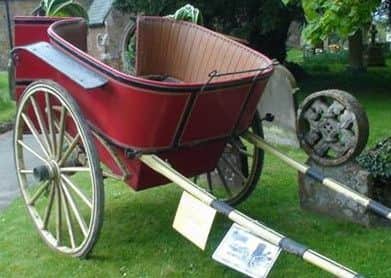 Stolen pony trap EMN-160726-095931001