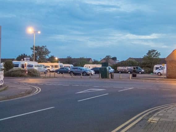 A small number of traveller vehicles were seen parking in the Seacroft Road Car Park last night (Wednesday).