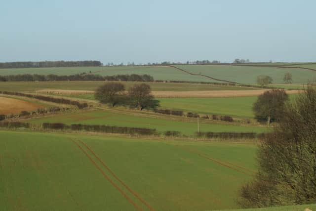 Lincolnshire Wolds EMN-160815-083035001