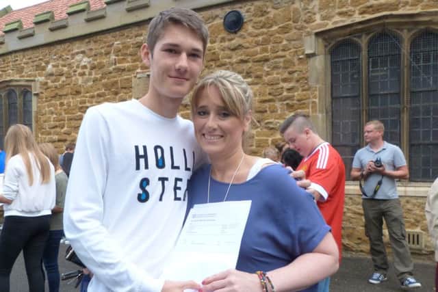 .Zak Capp (4A*) celebrating with mum.  (Lin) EMN-160825-140201001