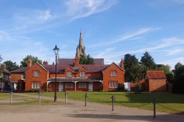 Heckington. EMN-160831-113345001