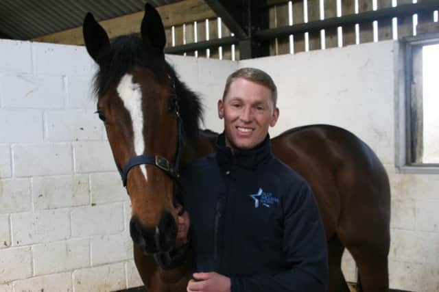 Nettleton trainer Olly Williams with Tricky Dicky EMN-160909-103609002
