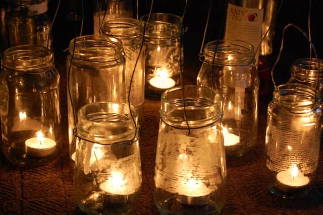 Light Party EMN-161010-075505001
