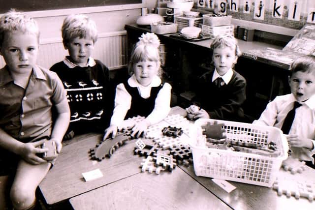 New starters in Leadenham School reception class back in 1991. EMN-160910-104558001