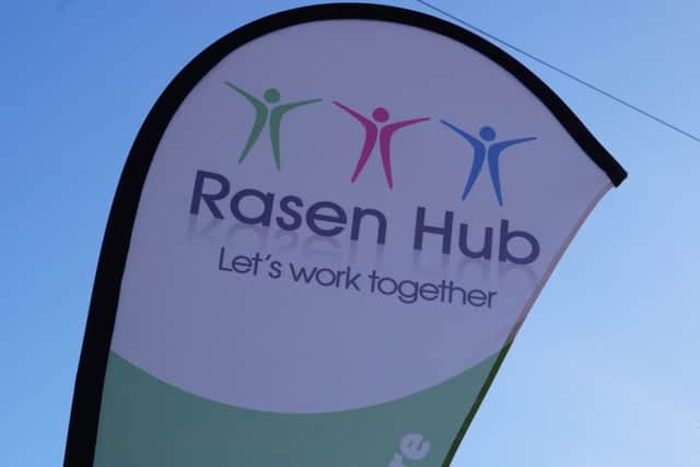 Rasen Hub EMN-160710-064549001