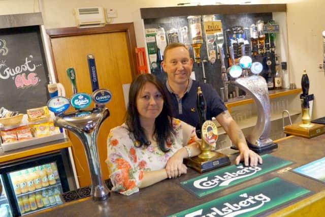 Eve and Shaun Bennett EMN-151019-182615001