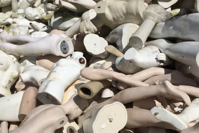 A mountain of mannequin body parts at Dollywood, Fulbeck. EMN-161017-143314001